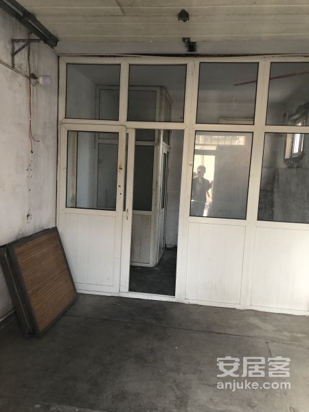 三奕润城精装大三居中央空调家具家电全要求长租