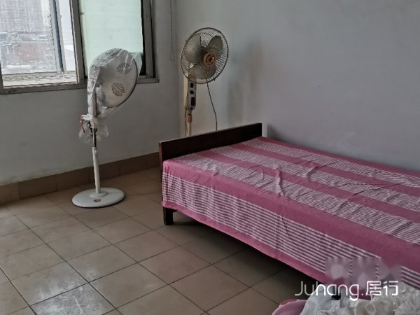 铁一中家属院，陪读首选，家具家电齐全！