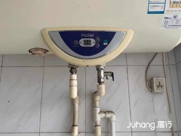 二中十字，交通方便，2个空调，热水器，干净，适合居住