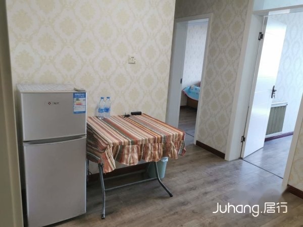 二中十字新飞家属院精装修家具家电齐全拎包入住