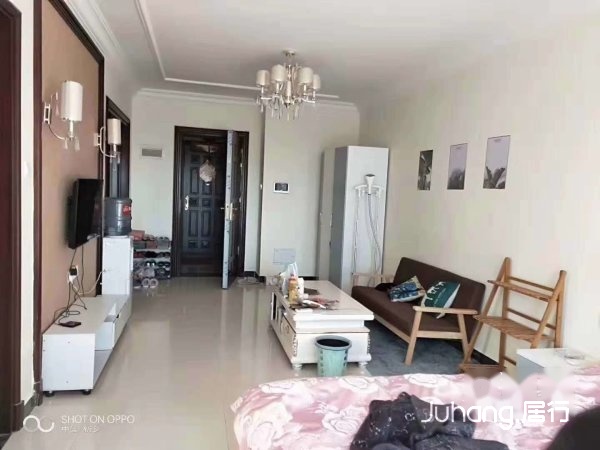 家具家电齐全，900包物业费，拎包入住，随时看房有钥匙！！！