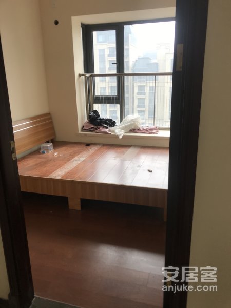 平原新区御景湾便宜的两房来了家具齐全家电齐全随时看