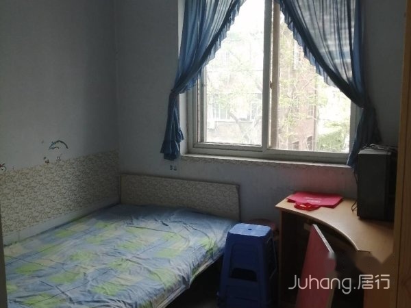育才中心医院旁4楼两室拎包住