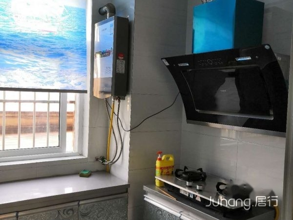 金鼎园三室两厅两卫适合办公，长期居住，家电家具齐全，急租急租