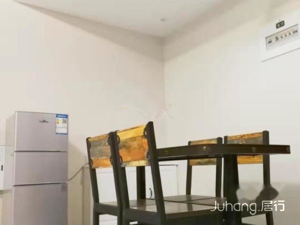 文峰区东方名苑3室2厅1卫拎包入住