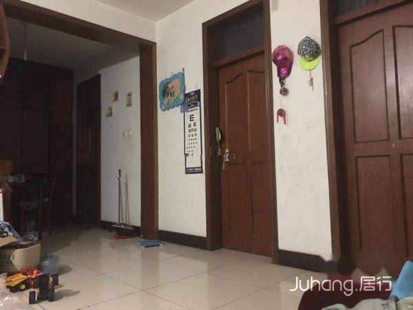 小屯新村二楼精装修家具家电齐全，临近二中十一中辛福分校拎包住
