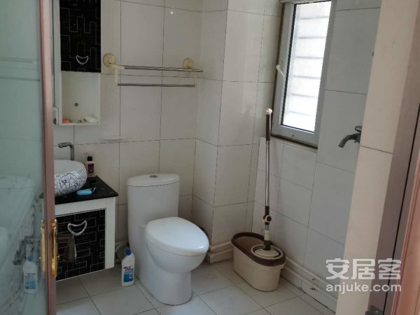 五洲国际精装全齐拎包入住随时看房
