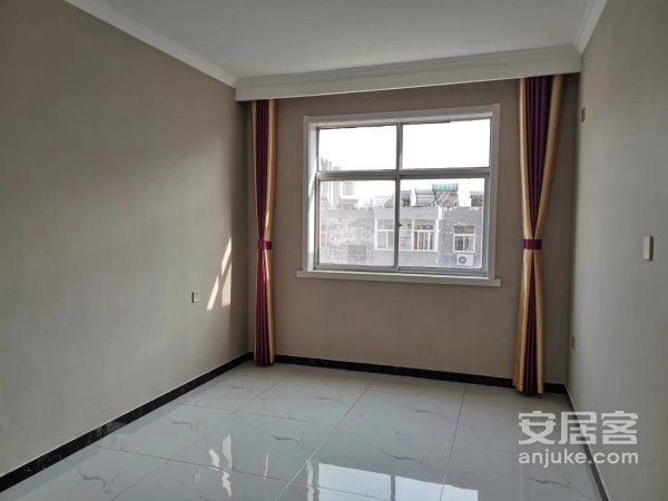 东方太阳城六期三室两厅精装拎包入住