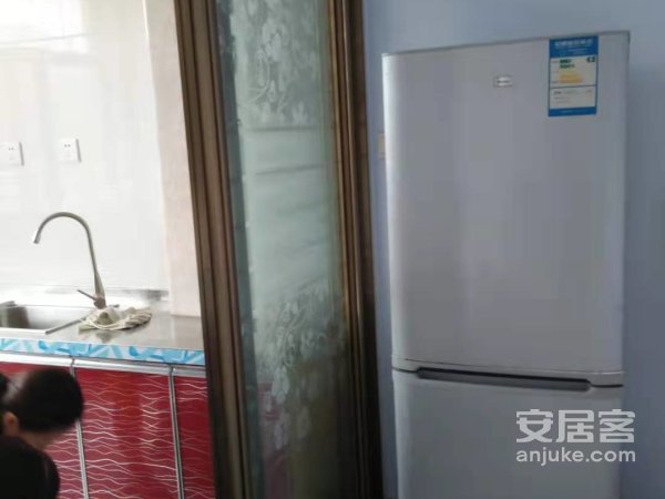 包物业家具家电齐全拎包入住