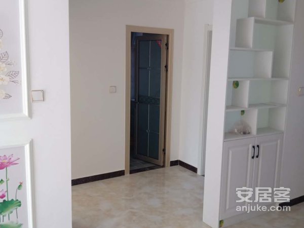 正信优选九州悦城电梯四楼精装修家具家电齐全每月1200