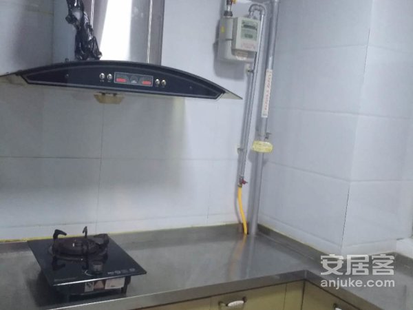 出租凯旋城东区精装两室带小房长租可装冰箱实景图