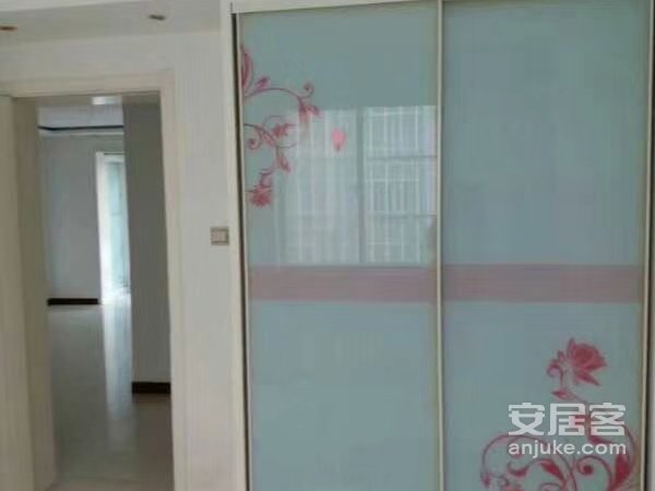 民兵训练基地两室一厅东西齐全1000u元