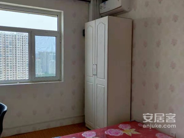 凤凰城空调单间700包水费物业费宽带费电费水费拎包住