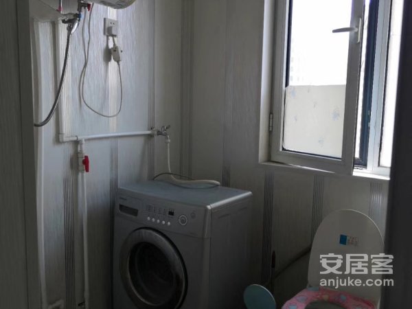 万泰丽景主卧带卫生间独立洗衣机押一付一