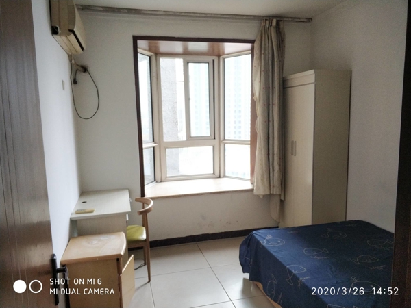 建设大街建通街红楼酒店（朝南次卧）干净整洁可拎包入住