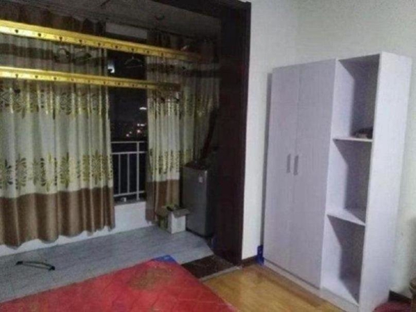 合租！正规主卧纯女生合租北宋地铁口万达商圈