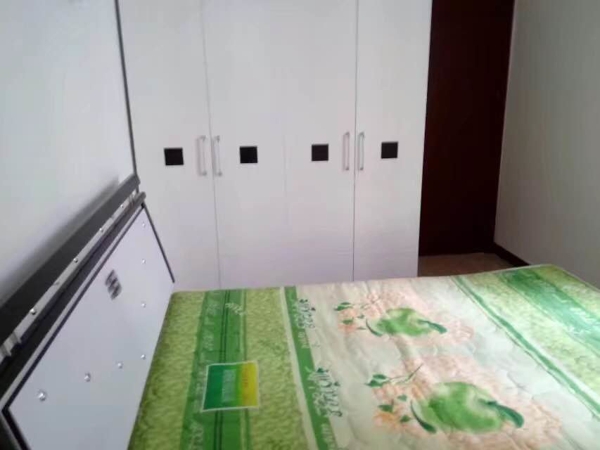 北新街柏林怡园精装一室拎包入住