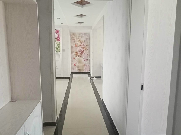 新发地幸福城通透三居室精装修家具家电齐全拎包入住