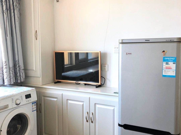 丽景蓝湾帝景欧洲一室一卫朝南全新精装修全家全电拎包入住