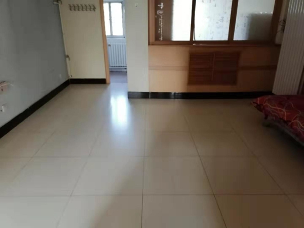 西苑南区精装全家全电看房方便