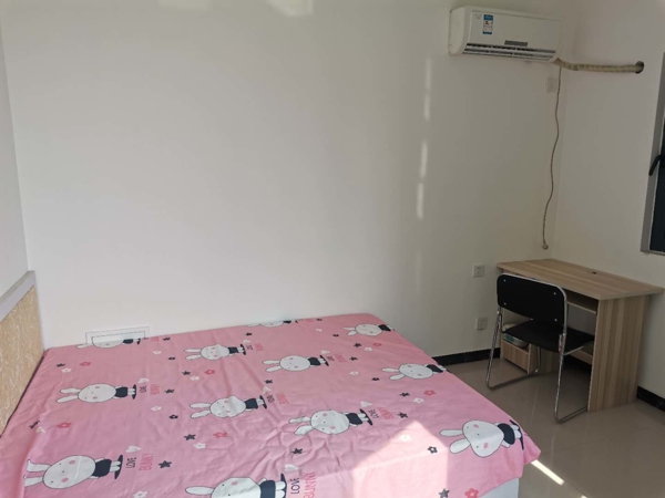 精装一居价格便宜首次出租拎包住紧邻电谷北国保百生活配套齐全