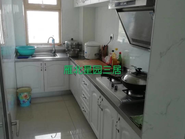 出租雁北星园三居室精装修家具家电齐全22000