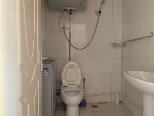 精装修，家具电器全，看图片吧真实