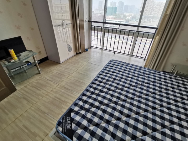 北国旁边一室拎包入住全家全电房主急租