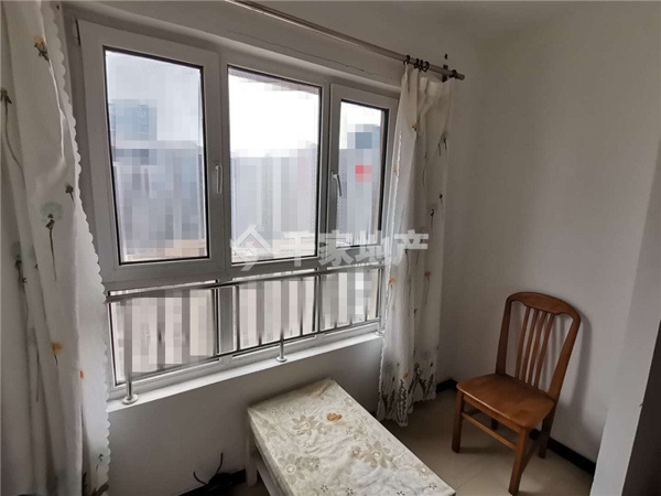 出租茂华精装品质生活，交通方便，拎包入住的