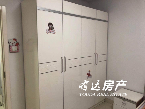 远洋城商圈龙庭尚品一层一层可季付采光好太温馨了。