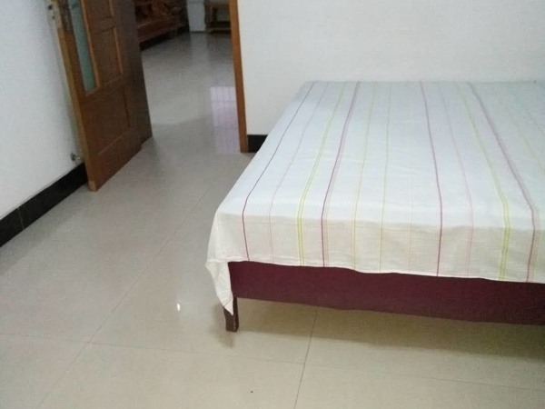 银丰小区，两室，拎包入住，家具家电齐全，随时欢迎看房