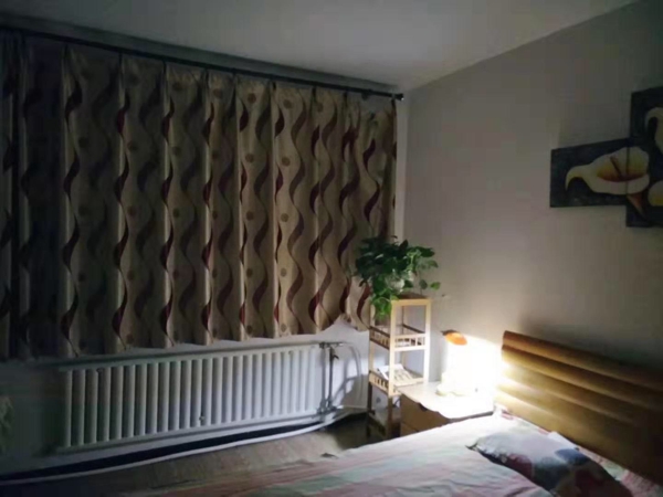 现代花苑临近远洋城家具家电齐全房屋干净整洁手次出租