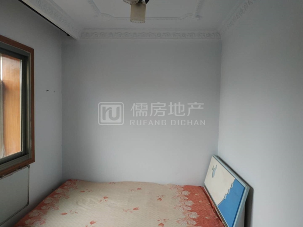 4小区两室一厅精装修拎包入住随时看房