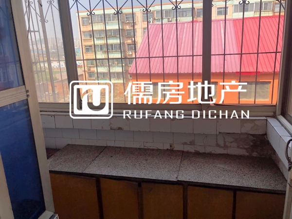 供销楼两室南北通，精装修，宽敞明亮，交通便利，周边环境好