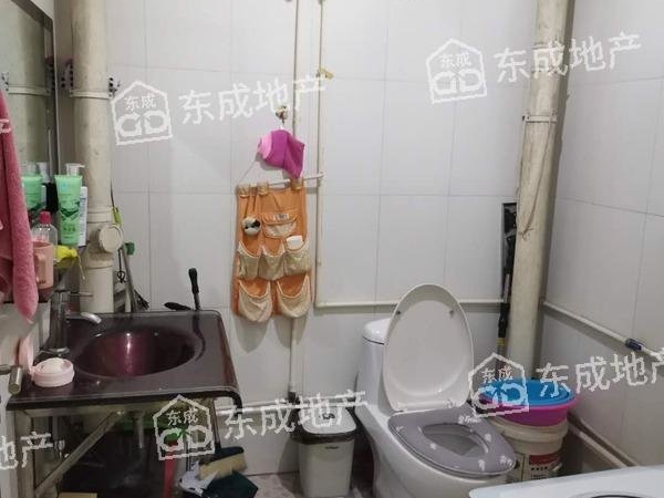 二中隔壁中等装修房屋干净整洁