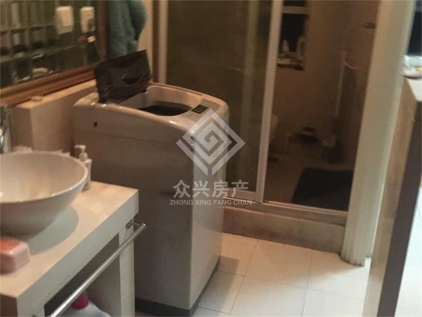 临火车站附近54中附近光明南里52号小区精装一室随时看房
