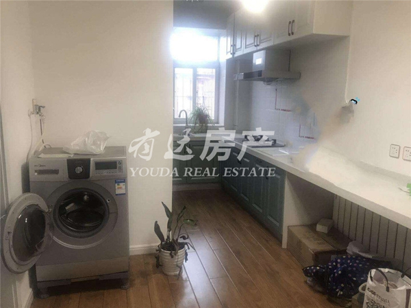 煤医道附近兴盛大成一室干净整洁拎包入住交通方便季付