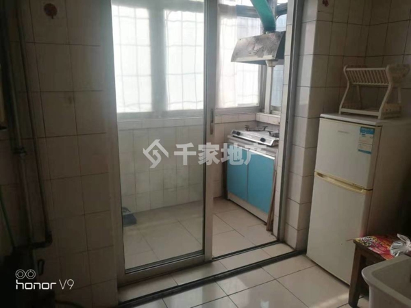 钓鱼台北楼，家具家电齐全，看房随时，拎包入住