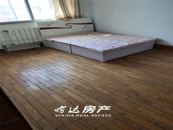 陪读合适周围环境好生活方便