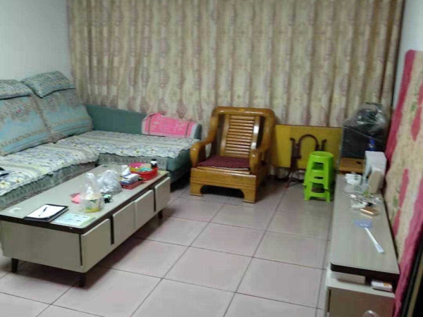 出租十四中学区带独立院子经典户型南北通透采光好配套齐全