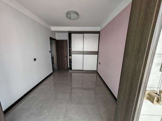 送地下室  有钥匙