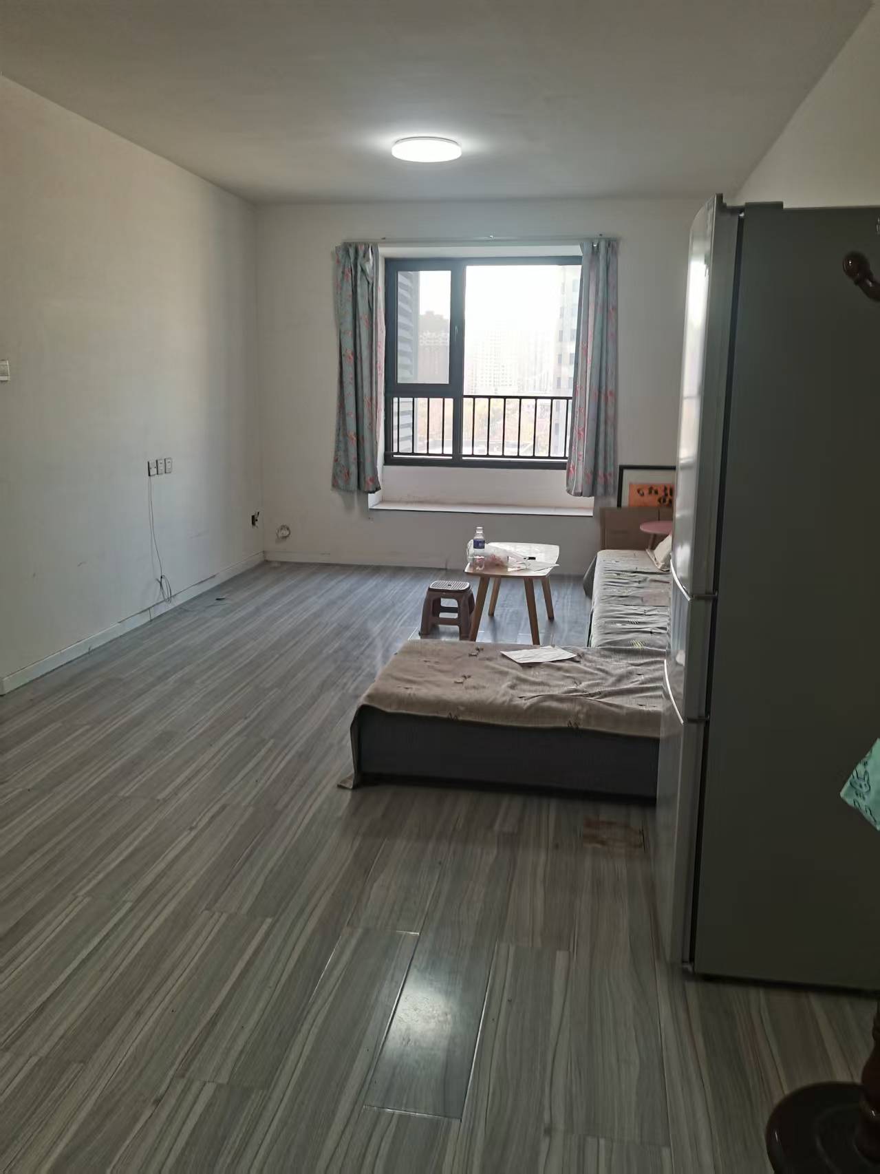 老证 送车位  钥匙在物业