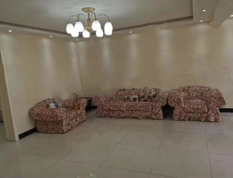 招贤琴苑，5楼，带地下室