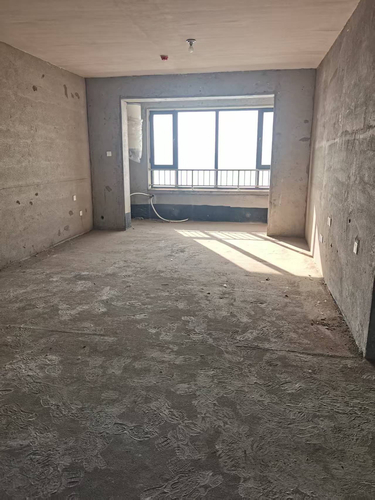 繁花郡三居室出售